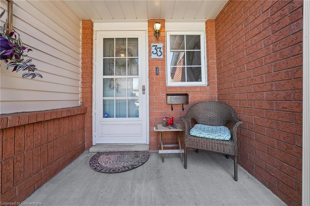 33 Walker Court