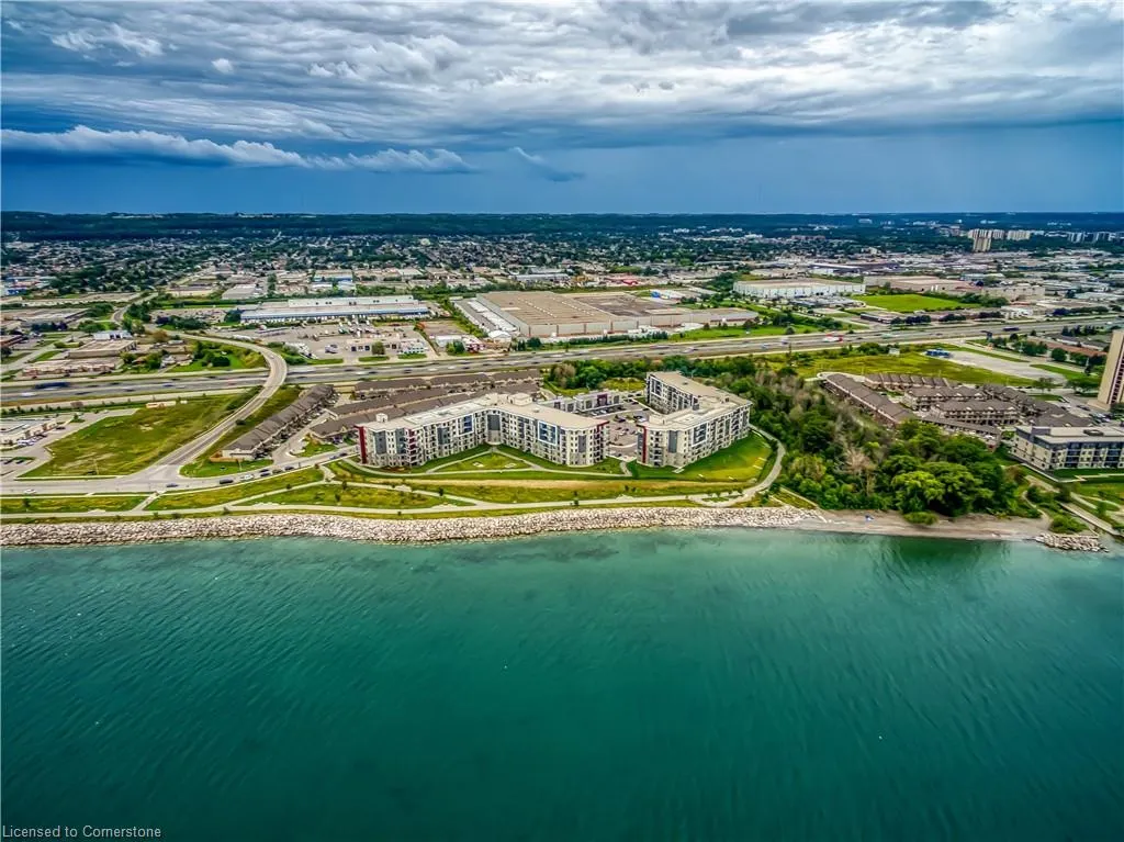 125 Shoreview Place, #103