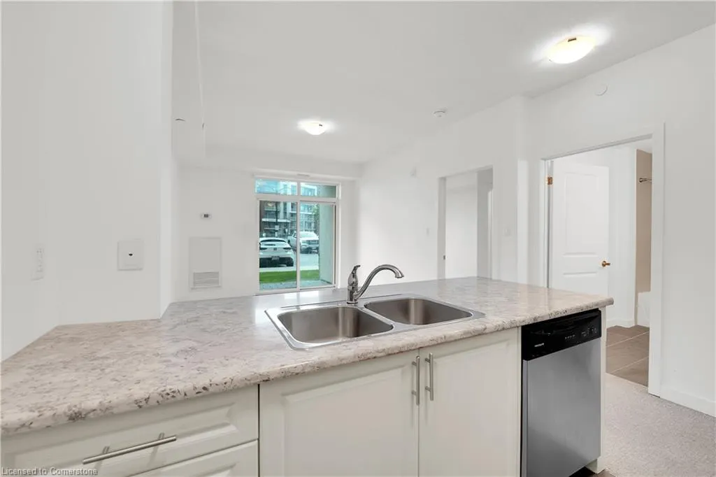 125 Shoreview Place, #103