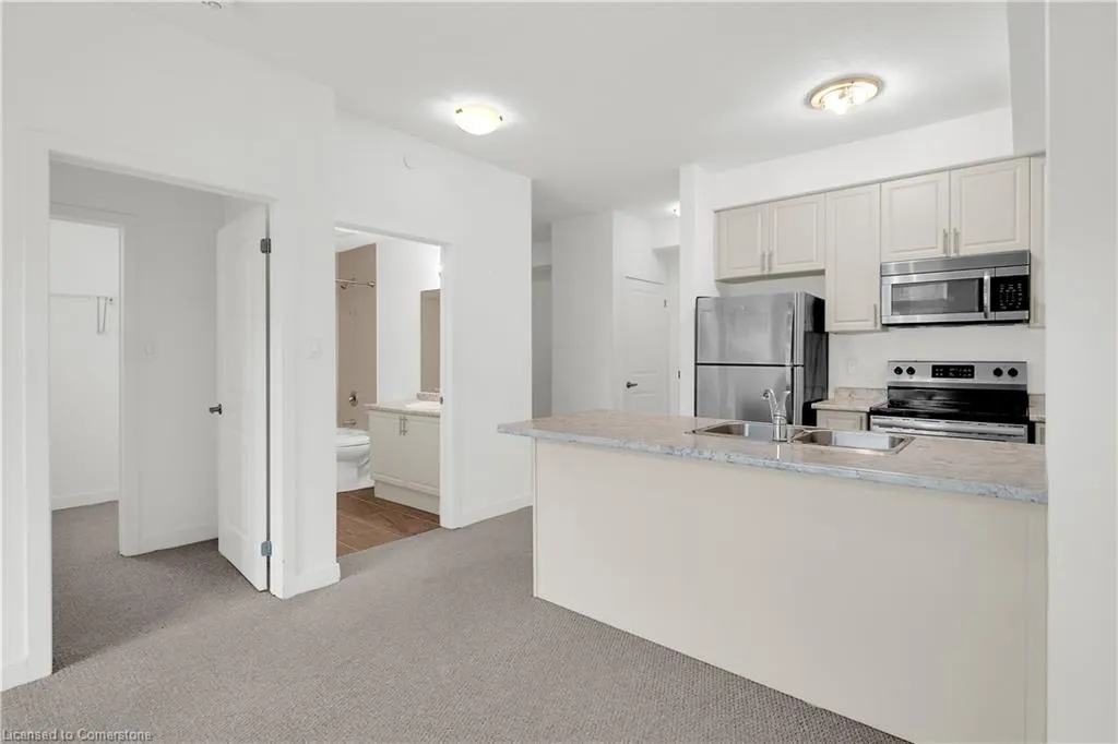 125 Shoreview Place, #103