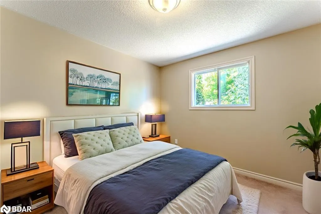 4 Mapleton Avenue