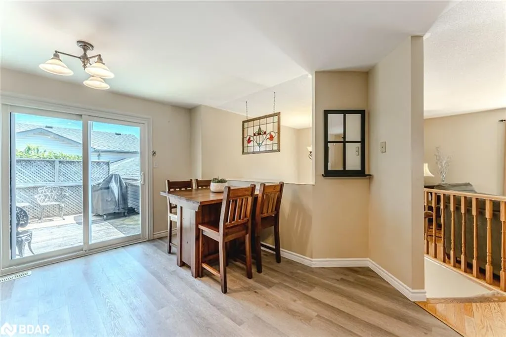 4 Mapleton Avenue
