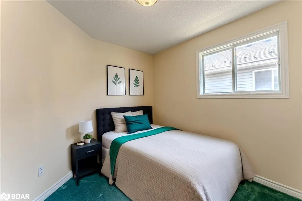 4 Mapleton Avenue