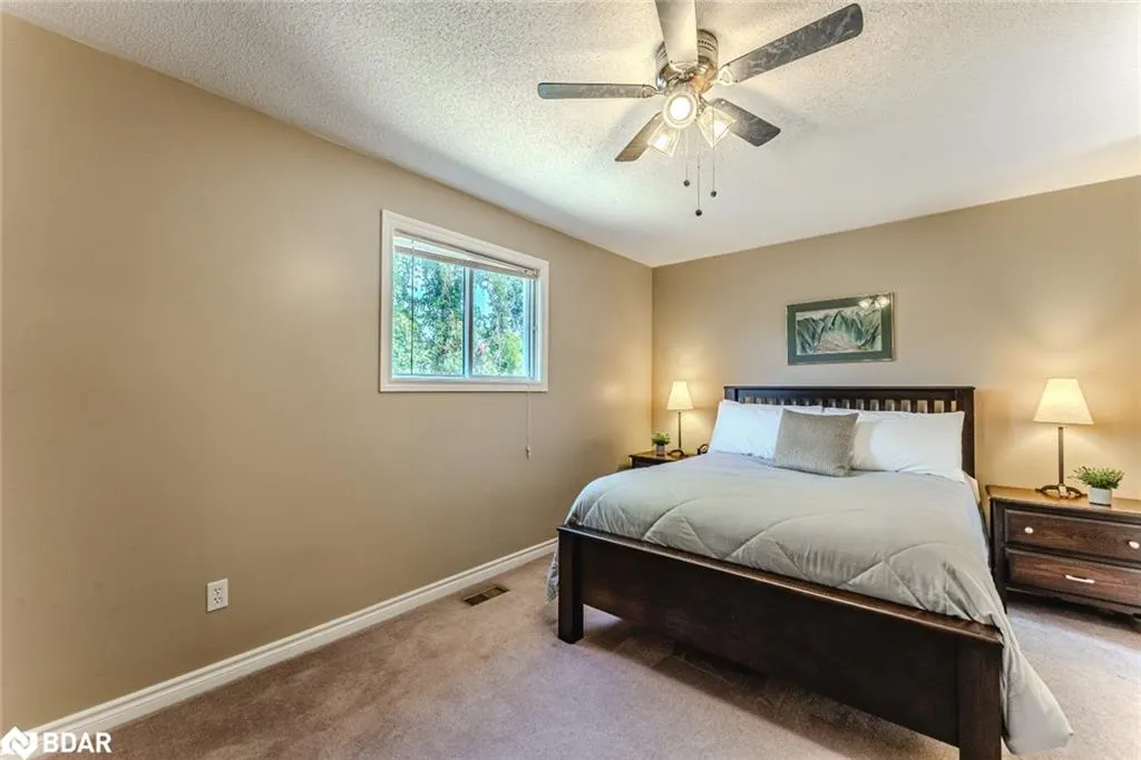 4 Mapleton Avenue
