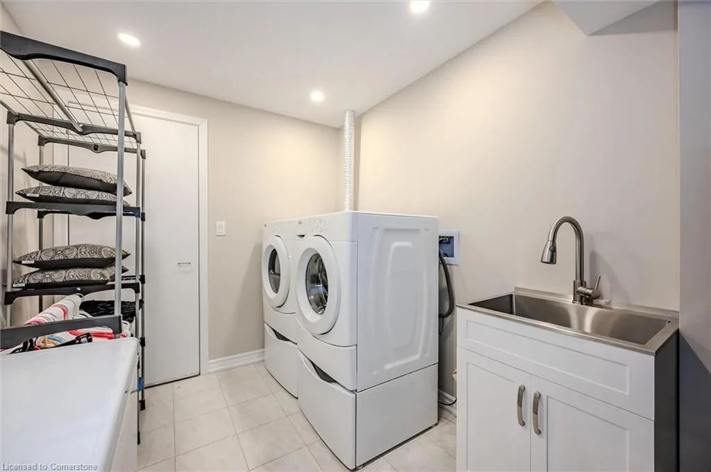 361 Arkell Road, #4