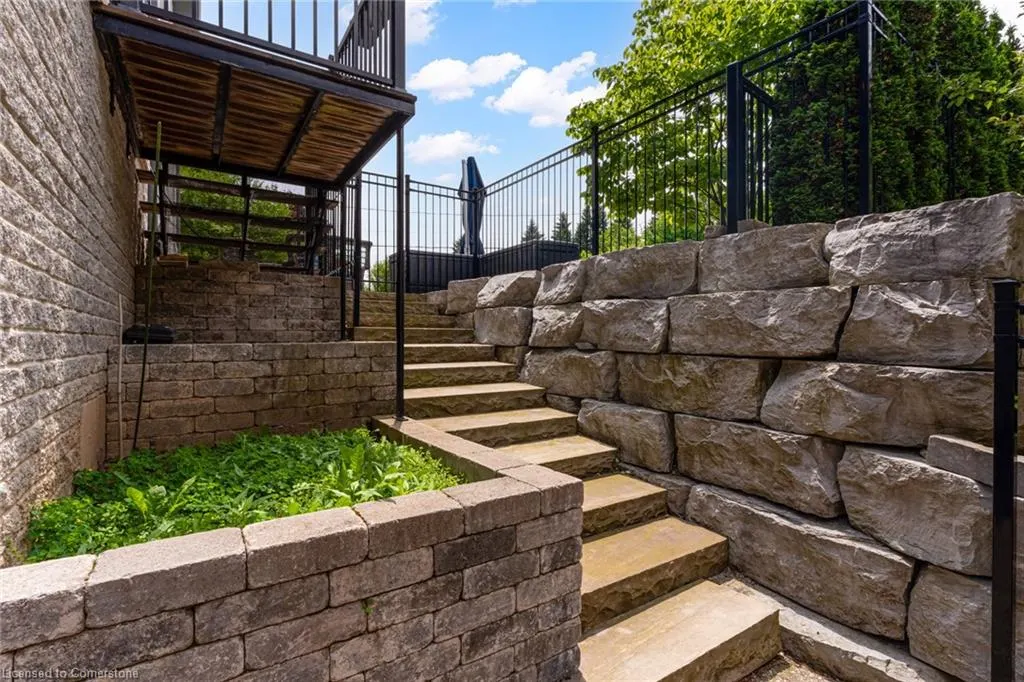 175 Oakhill Place