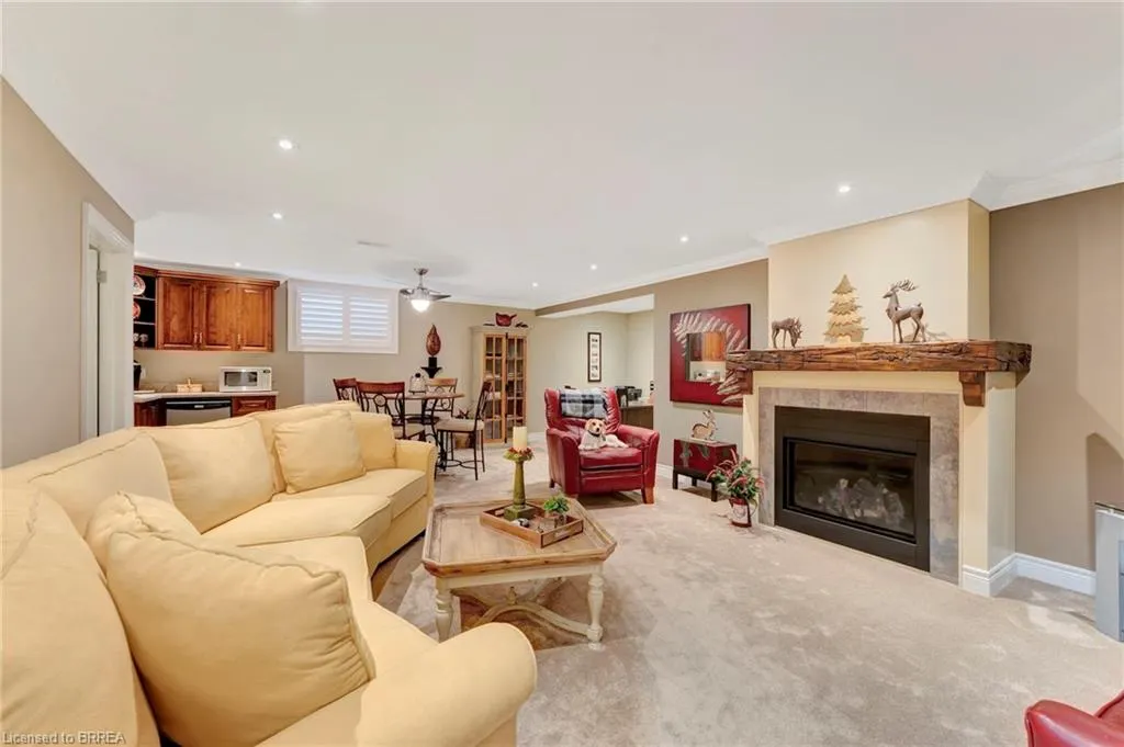 158 Willow Street, #23