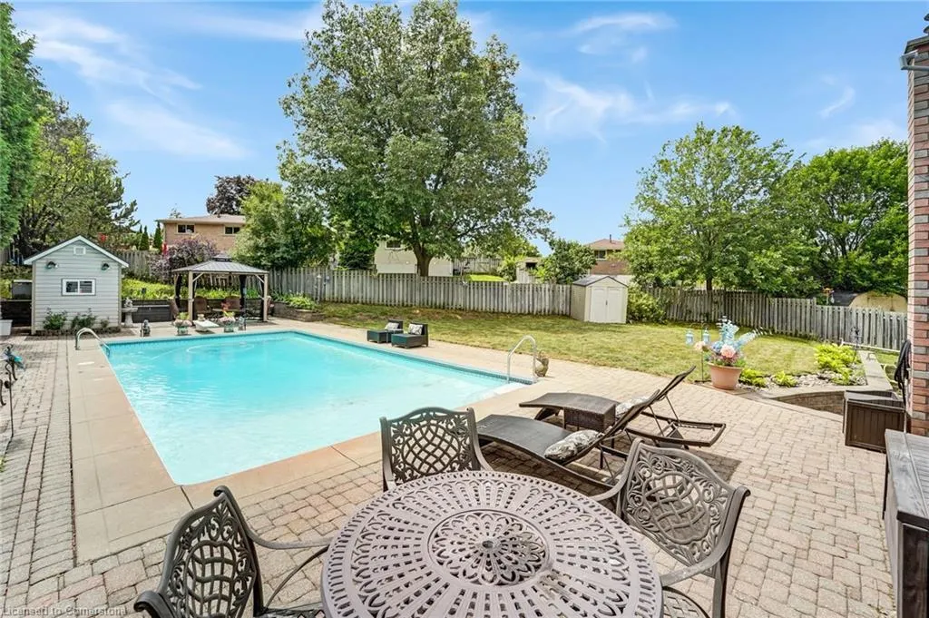 14 Thistledown Drive