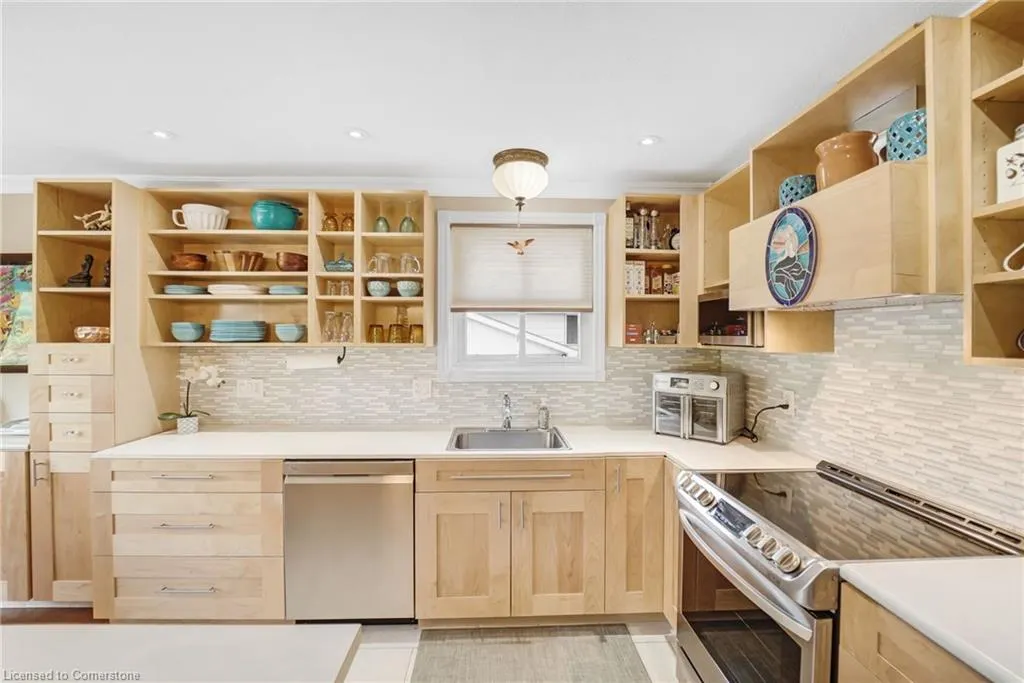 14 Thistledown Drive