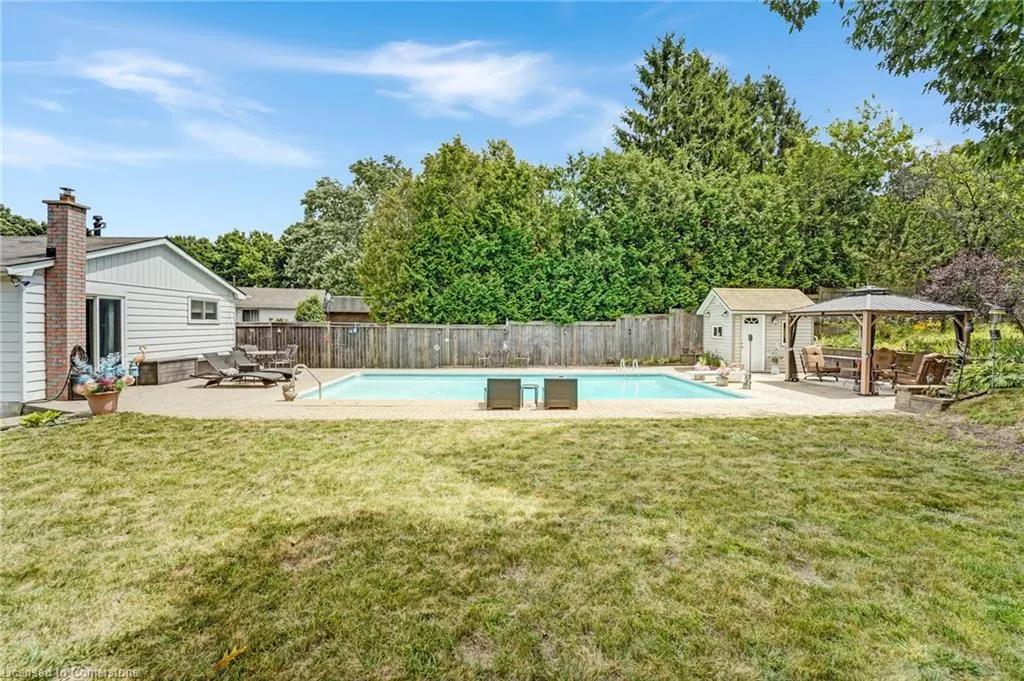 14 Thistledown Drive