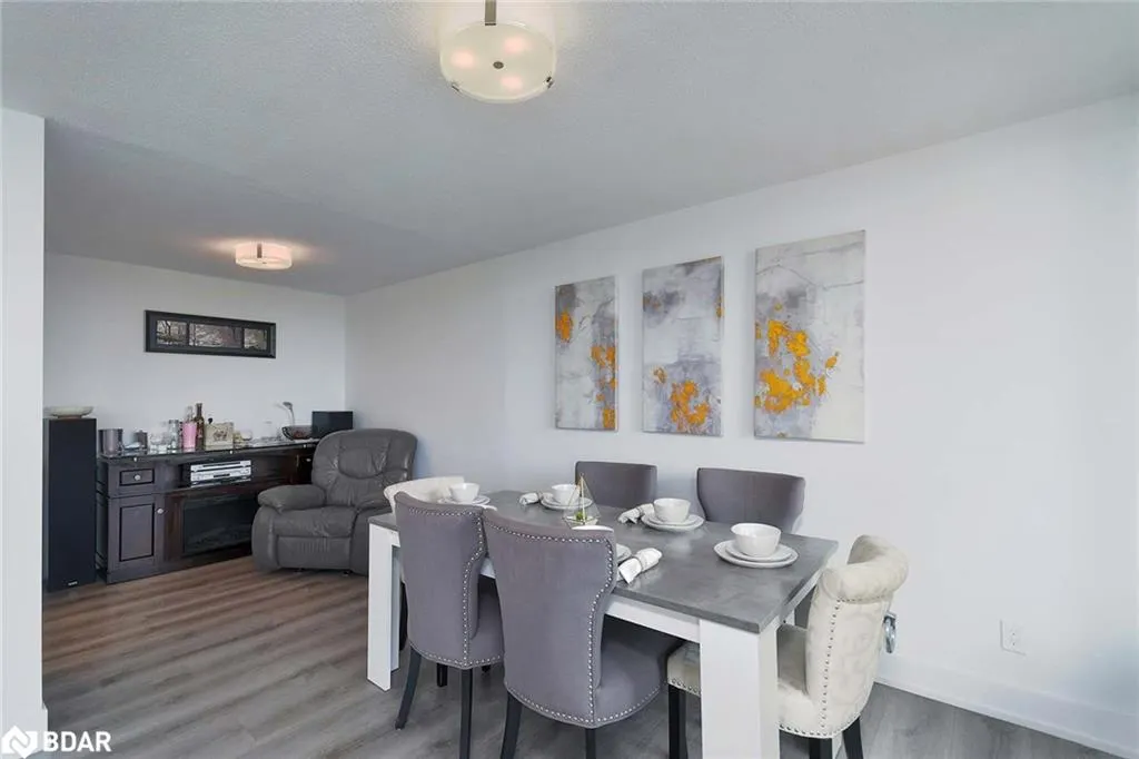 1333 Bloor Street, #805