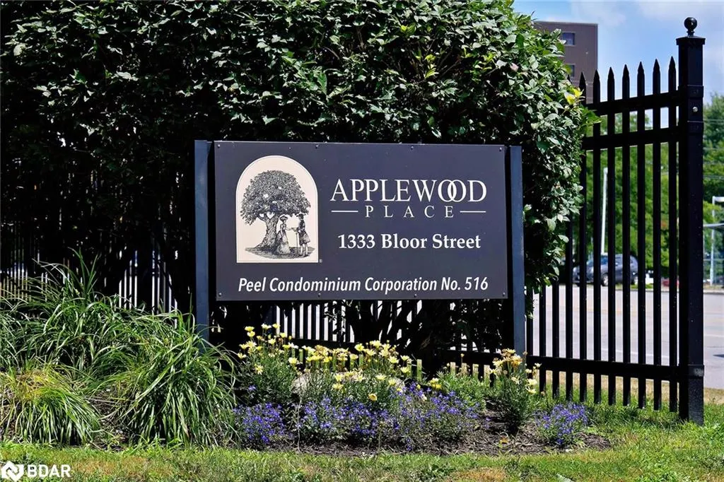 1333 Bloor Street, #805