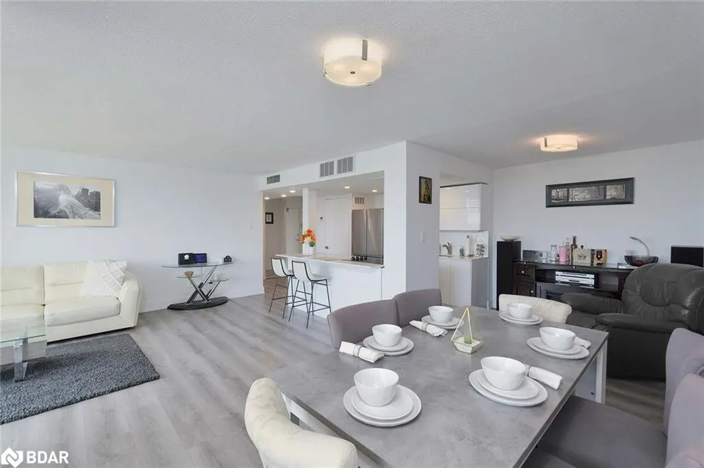 1333 Bloor Street, #805