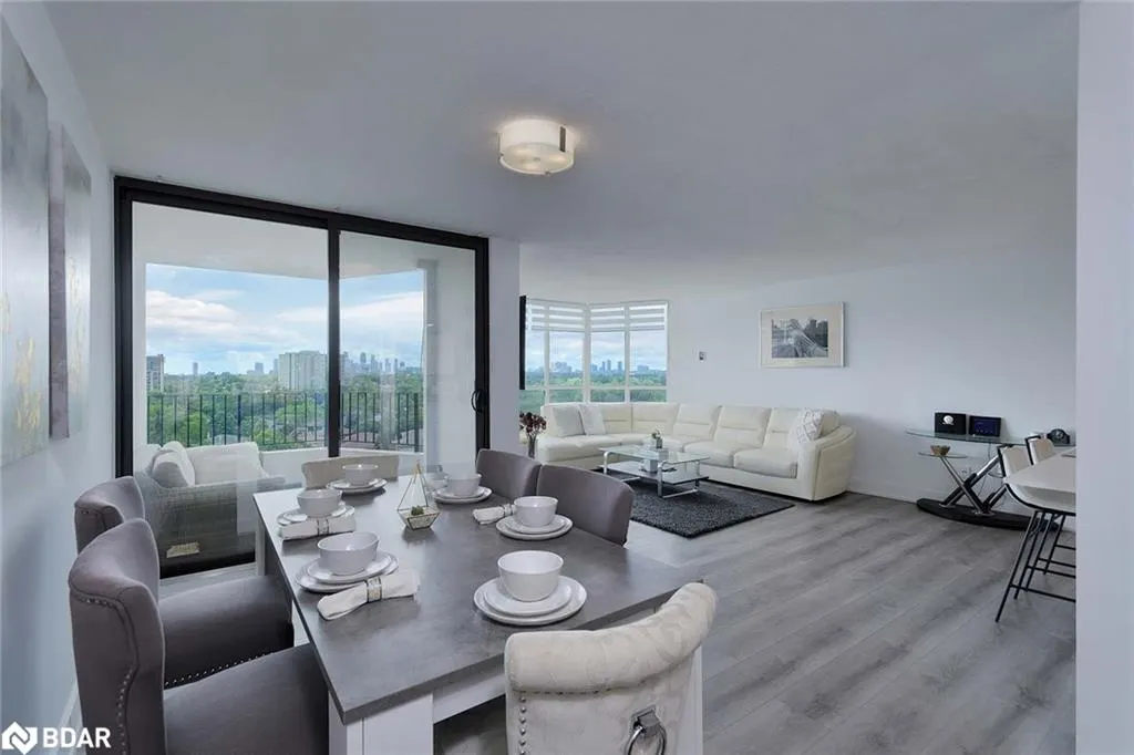 1333 Bloor Street, #805