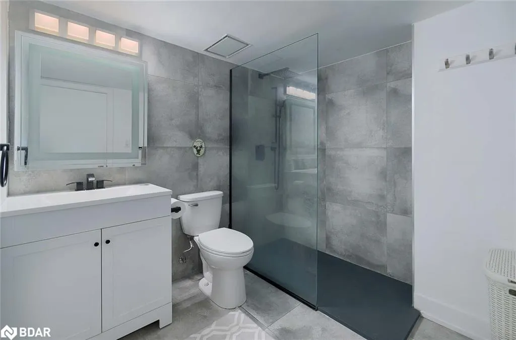 1333 Bloor Street, #805