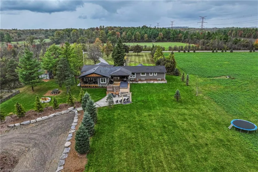 1506 6th Concession Rd Road W