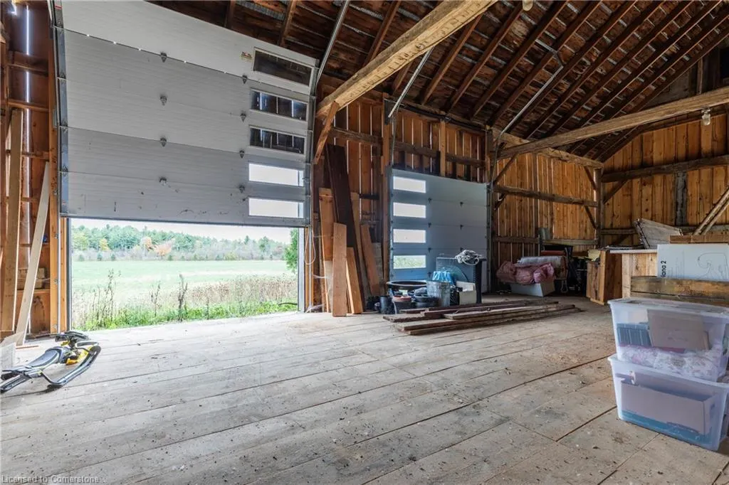1506 6th Concession Rd Road W
