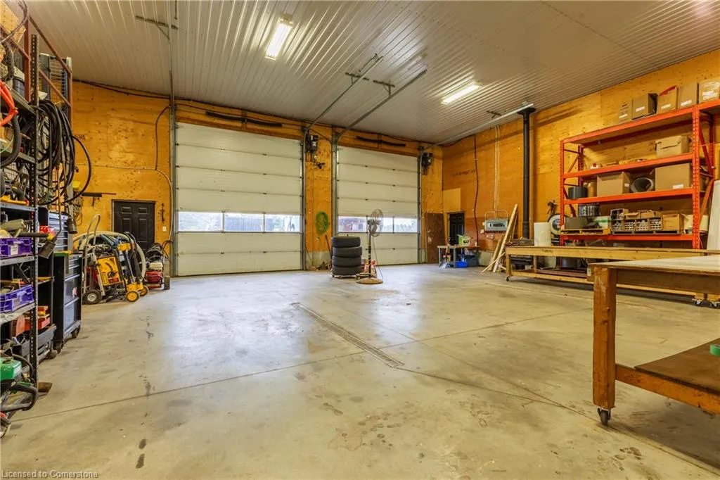 1506 6th Concession Rd Road W