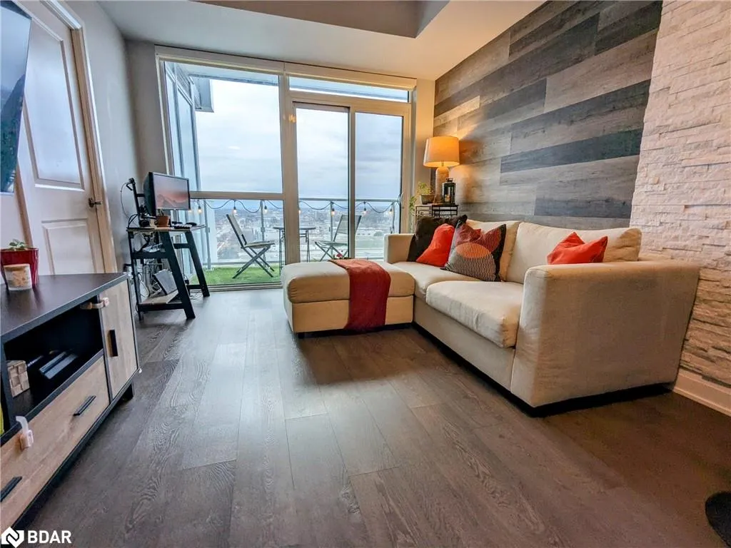 55 Speers Road, #1210