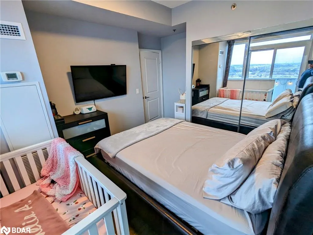 55 Speers Road, #1210
