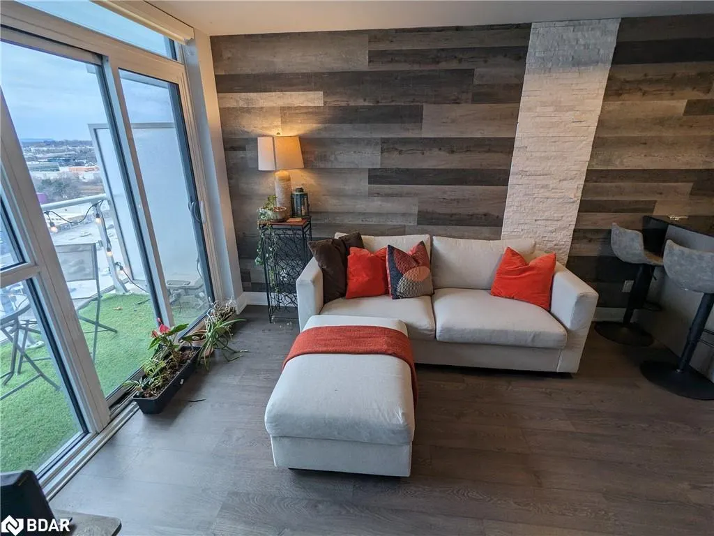 55 Speers Road, #1210