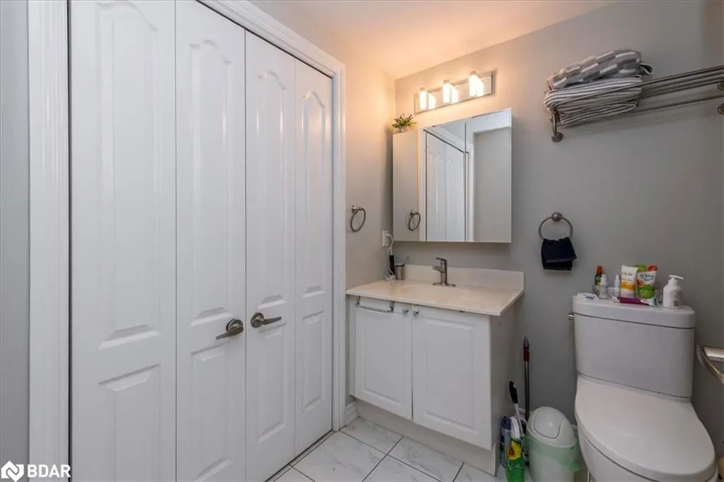41 Ferndale Drive S, #102