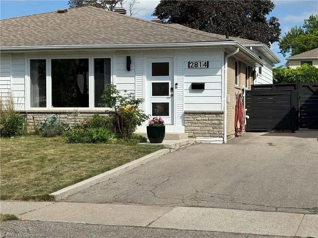 2814 Hollington Crescent
