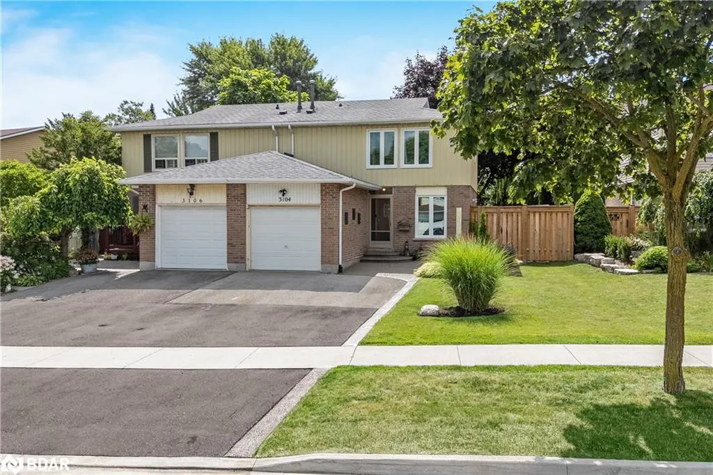 3104 Autumn Hill Crescent
