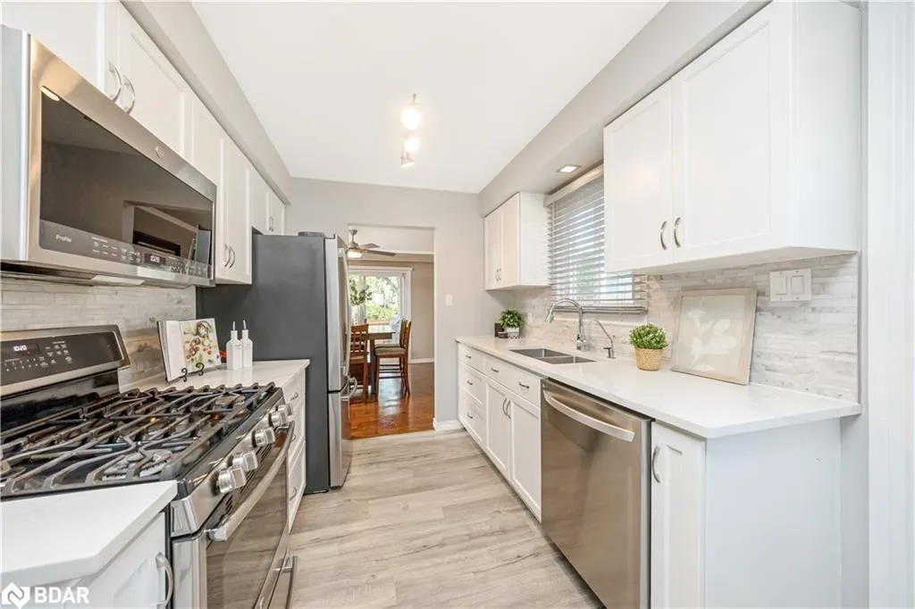 3104 Autumn Hill Crescent