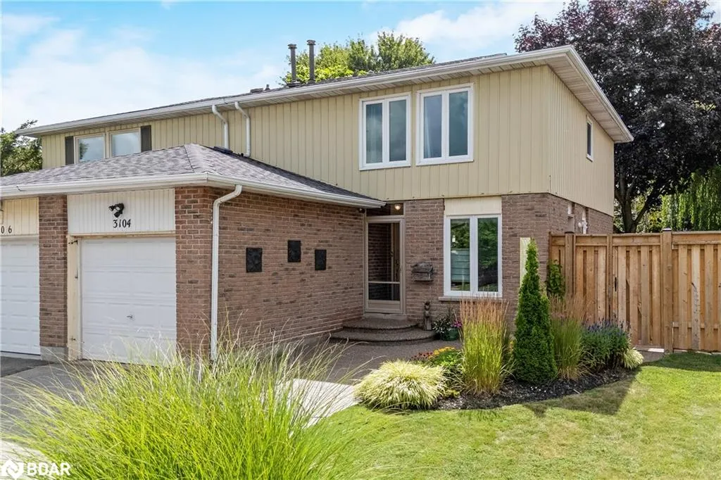 3104 Autumn Hill Crescent