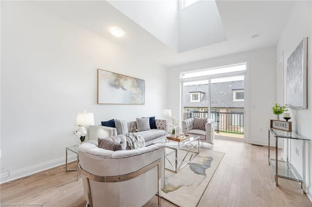 8 Lois Torrance Trail