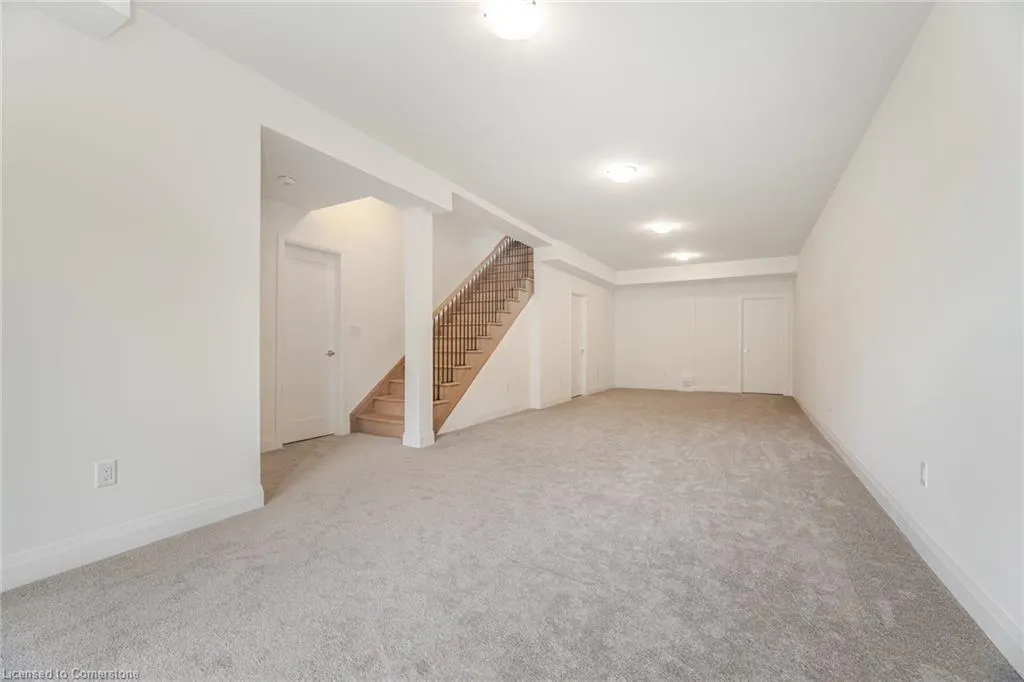 8 Lois Torrance Trail
