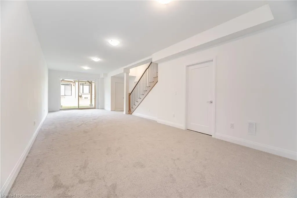 8 Lois Torrance Trail