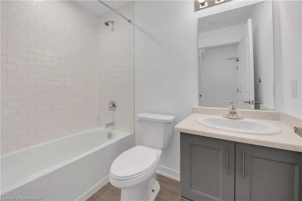 450 Dundas Street, #319