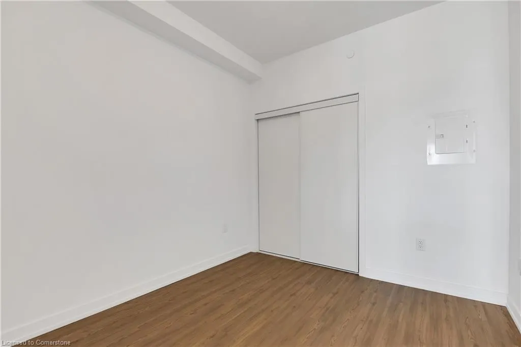 450 Dundas Street, #319