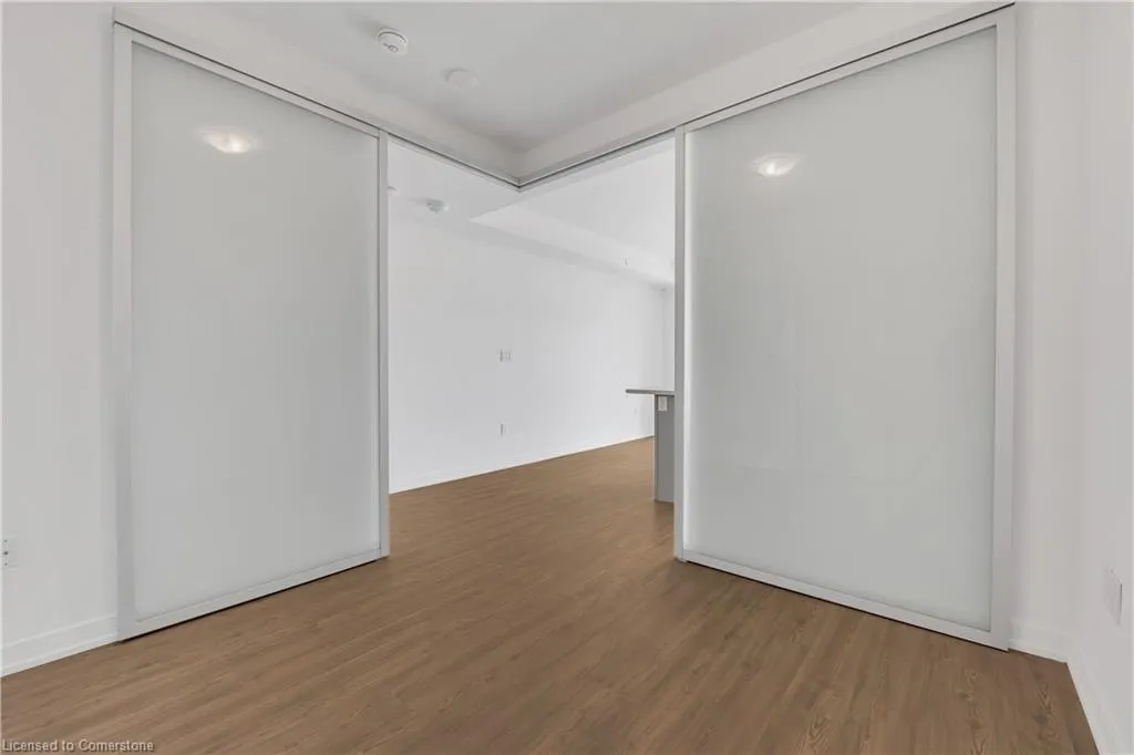 450 Dundas Street, #319