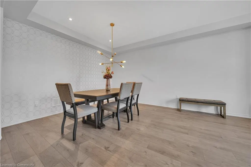 25 Elliot Avenue E, #2