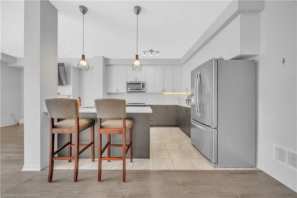 25 Elliot Avenue E, #2