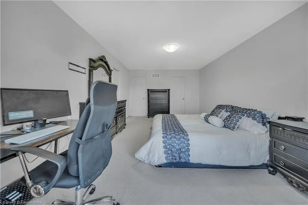 25 Elliot Avenue E, #2