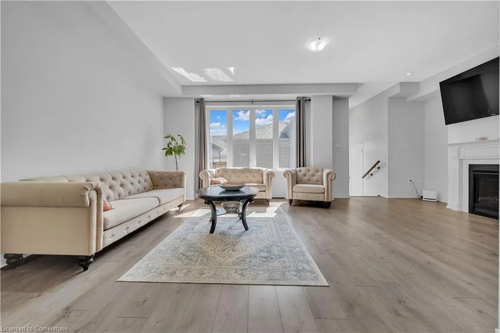 25 Elliot Avenue E, #2