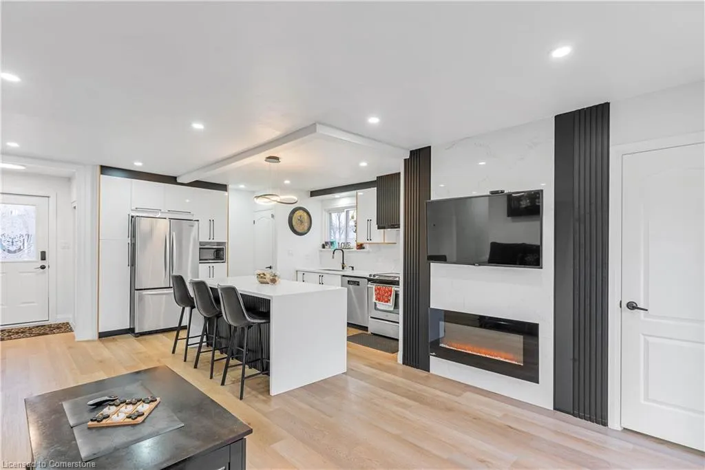 292 Woodward Avenue