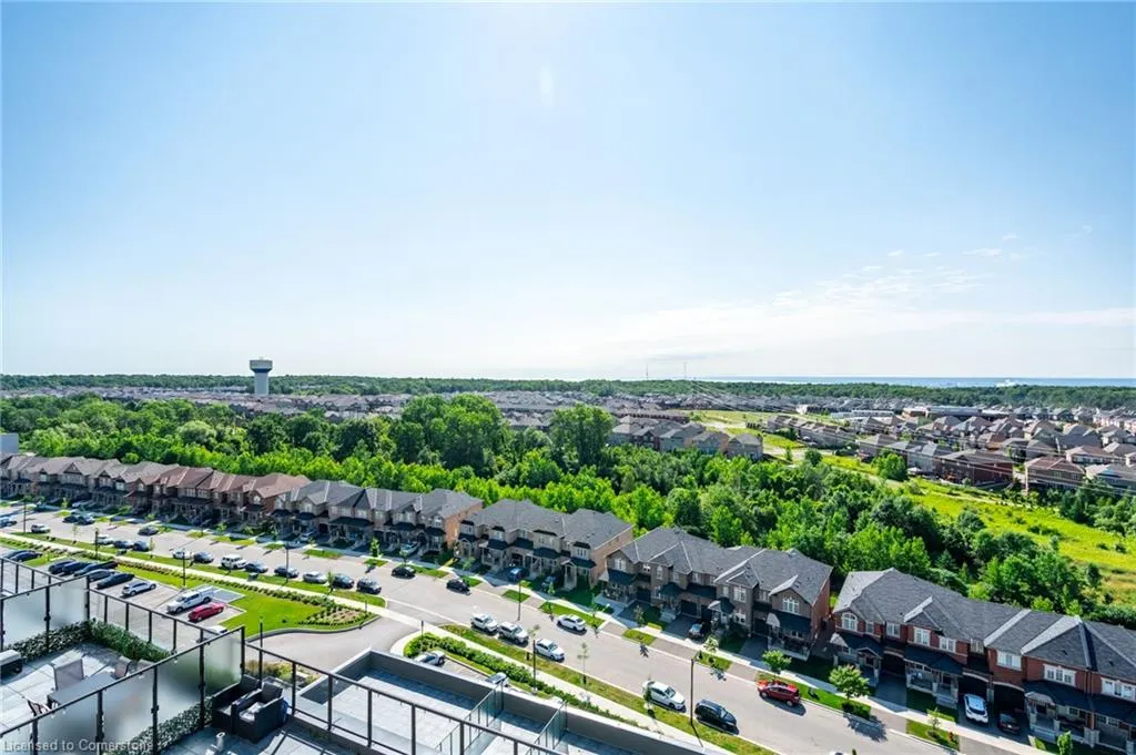 450 Dundas Street E, #1111