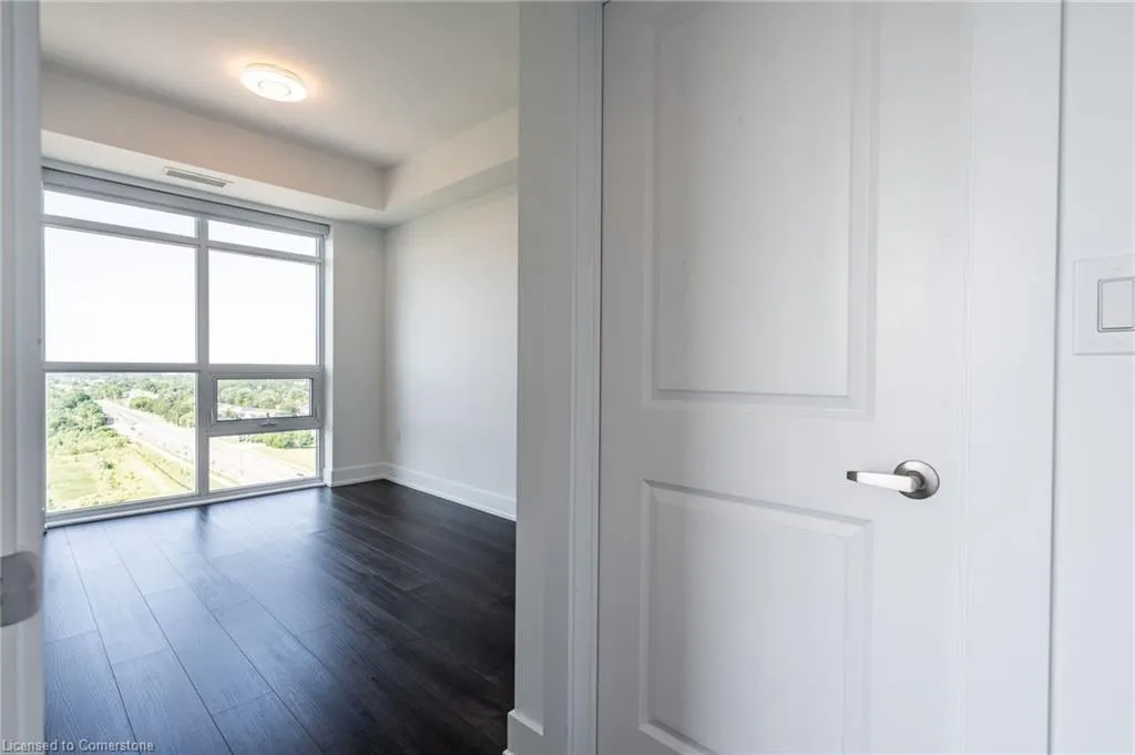 450 Dundas Street E, #1111