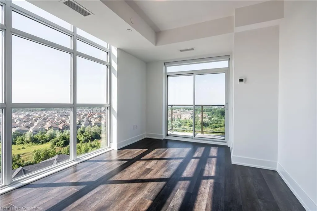 450 Dundas Street E, #1111