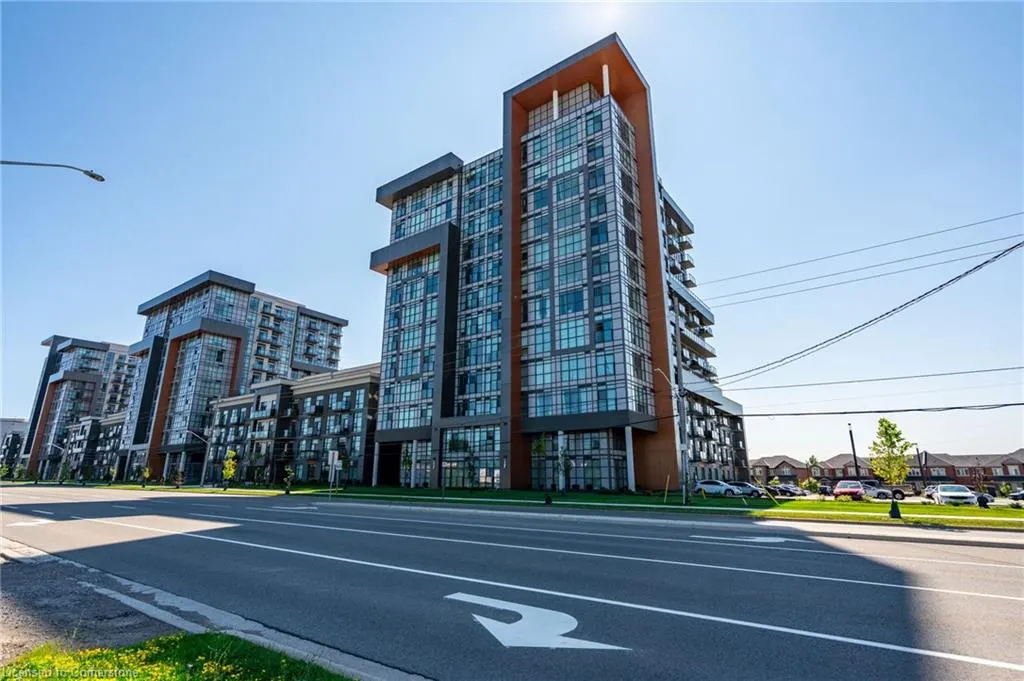 450 Dundas Street E, #1111
