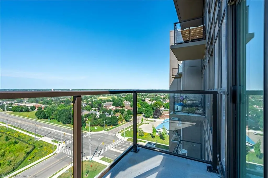 450 Dundas Street E, #1111