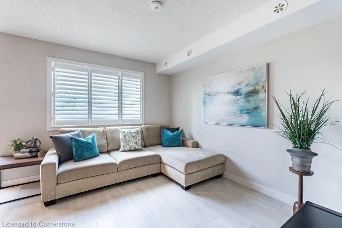 1137 Cooke Boulevard, #202