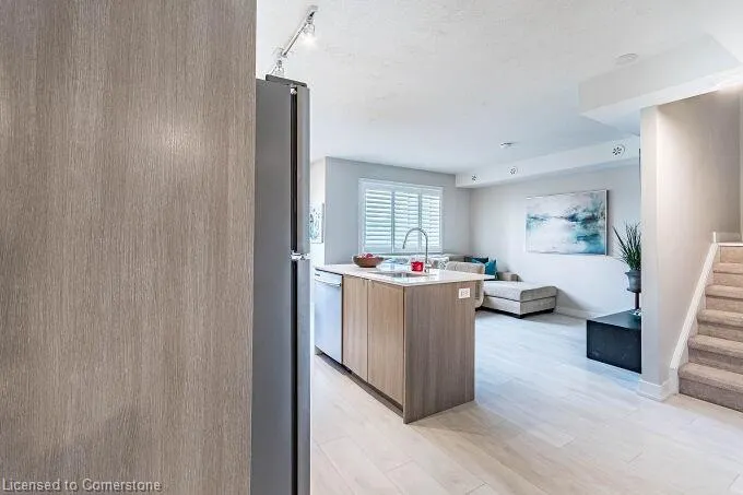 1137 Cooke Boulevard, #202