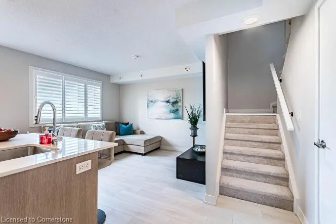 1137 Cooke Boulevard, #202
