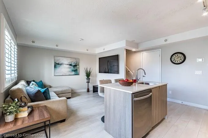 1137 Cooke Boulevard, #202